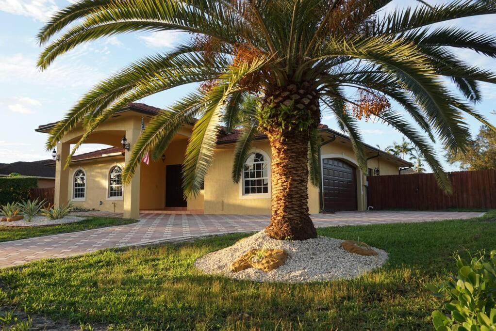 New Luxury Vacation Dream Rental- Sleeps 15! 마이애미 외부 사진
