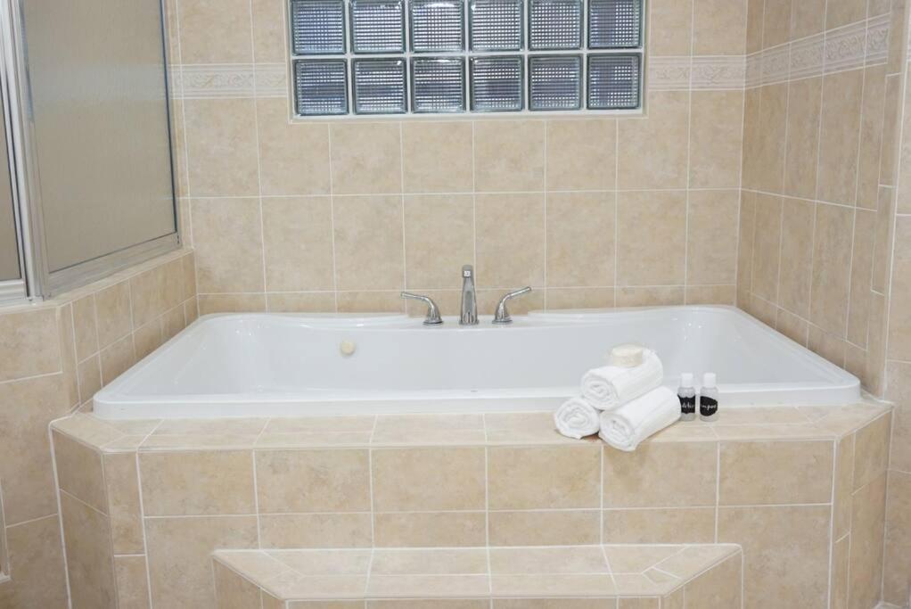 New Luxury Vacation Dream Rental- Sleeps 15! 마이애미 외부 사진