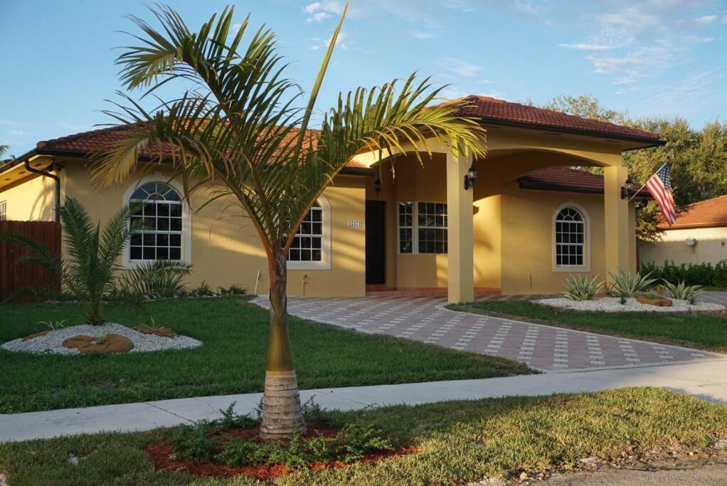 New Luxury Vacation Dream Rental- Sleeps 15! 마이애미 외부 사진